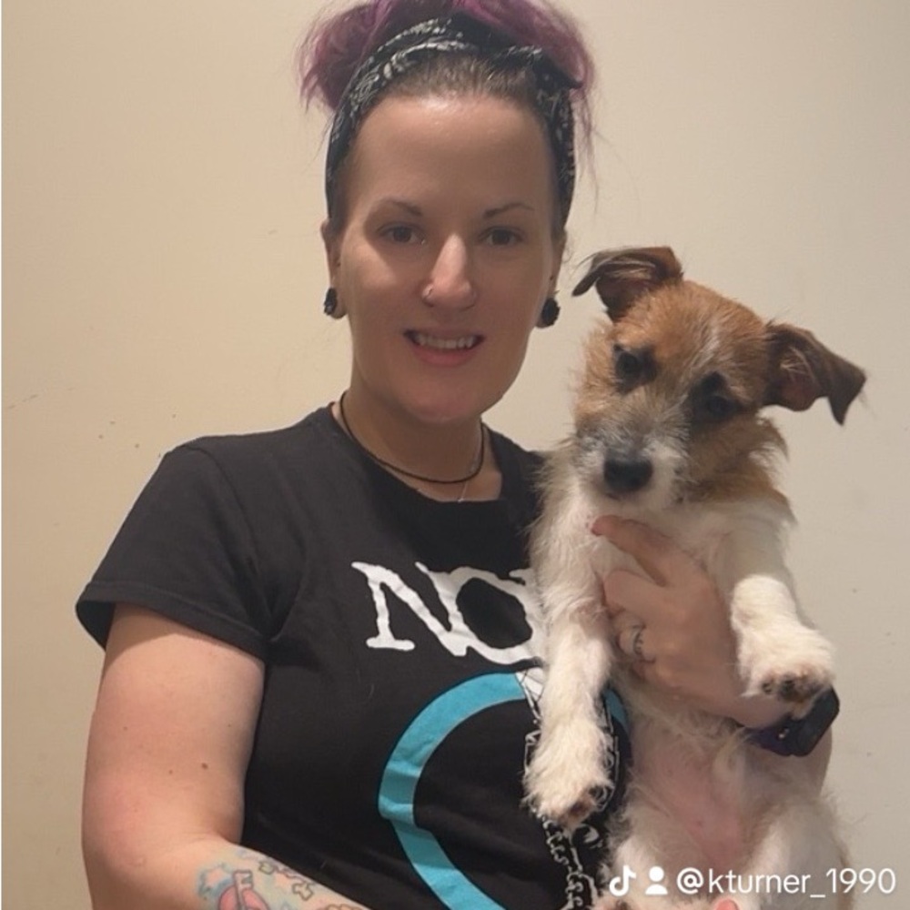 Meet your Posher, Kelley